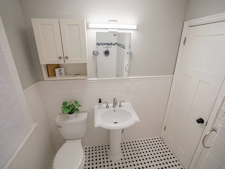 7033 Augsburg Ave S — Photo 26
