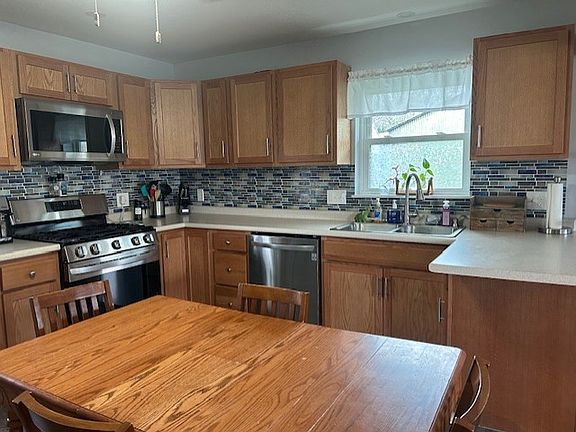 5th image of 1210 Concord Dr