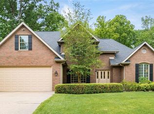 910 Southeast Ct, Zanesville, OH
