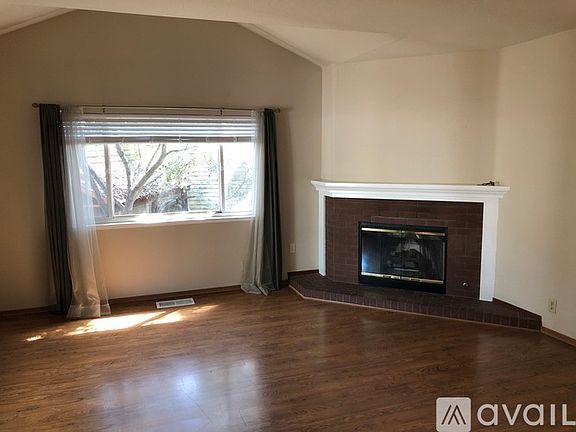 5th image of 1586 Camden Oaks Ct