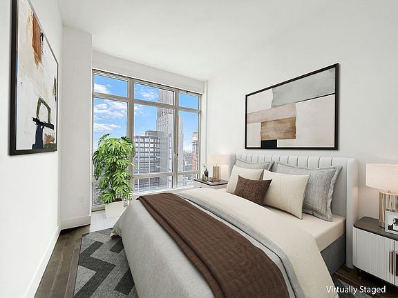 5th image of 388 Bridge St #Penthouse 46f