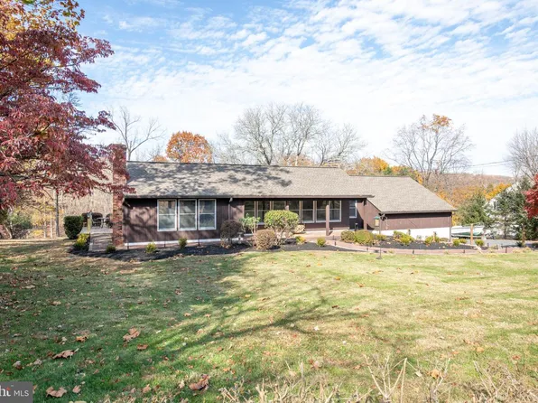 423 Brownsburg Rd #W, Newtown, PA 18940