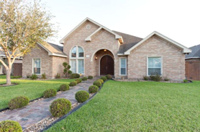 1st image of 3109 Wisteria Ave