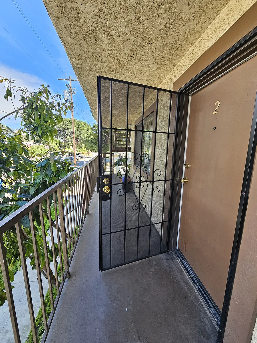 Building Photo - 12460 Kittridge St #2