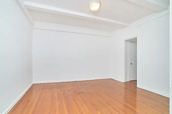 Rented by Living New York | media 26