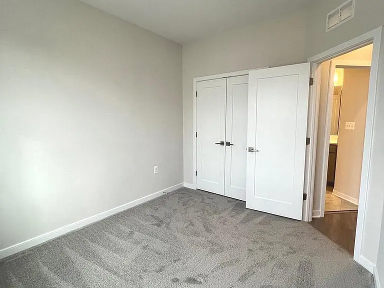 22782 Hanson Overlook Ter — Photo 17