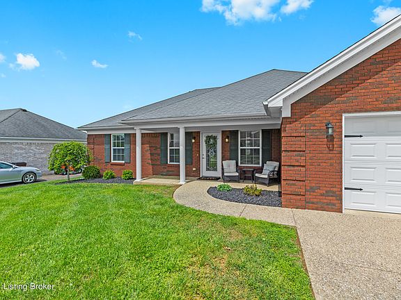 3rd image of 107 Savannah Ct