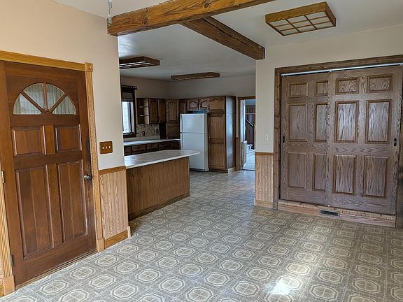 5th image of 3738 E Plankinton AVENUE