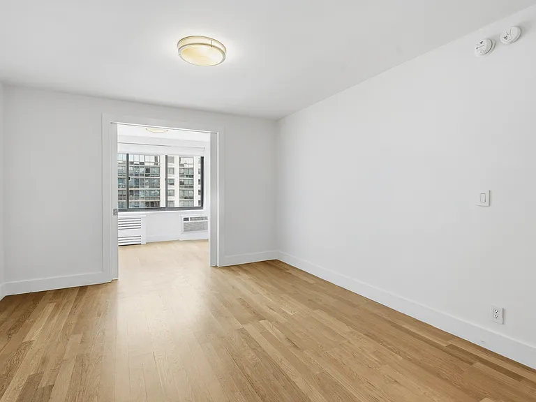 788 Columbus Ave #12F — Photo 3