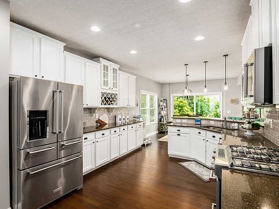 4th image of 925 Kentucky Cir