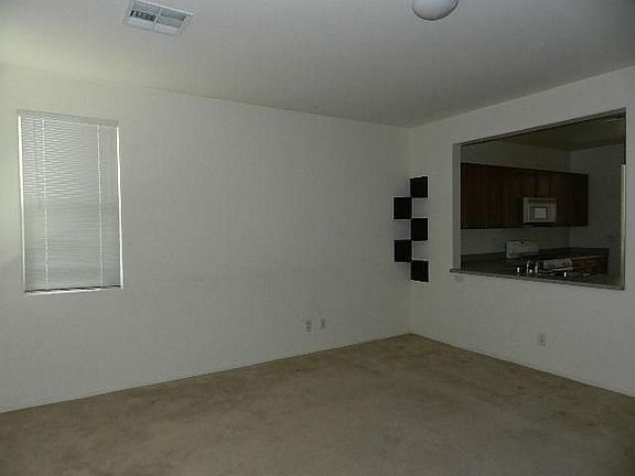 5th image of 10576 Moultrie Ave