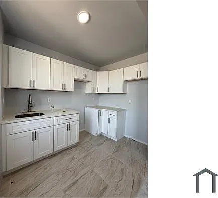 1000 Freeman St #6H