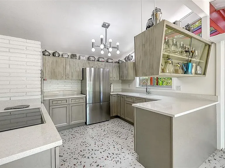4830 Higel Ave — Photo 23