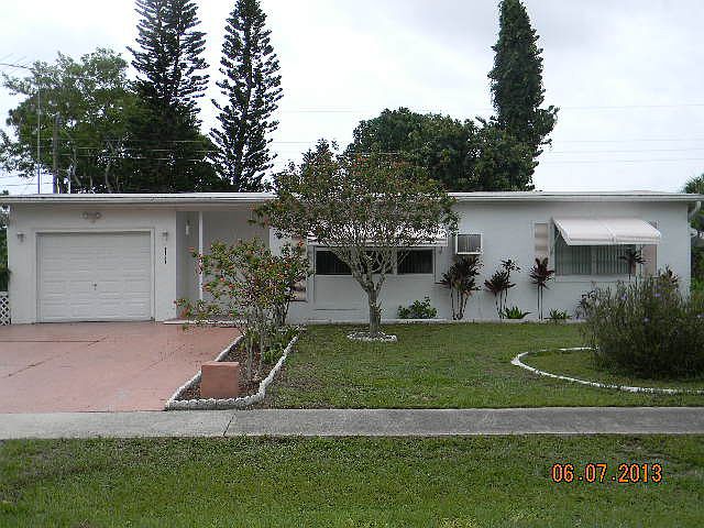 1st image of 21961 Buxton Ave