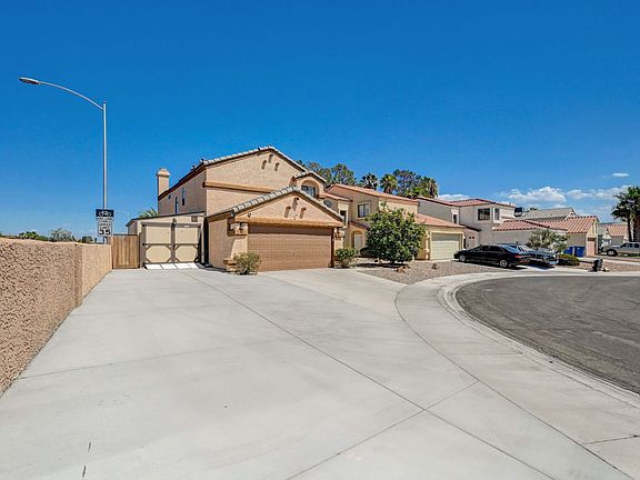 4th image of 3949 Rhine Way