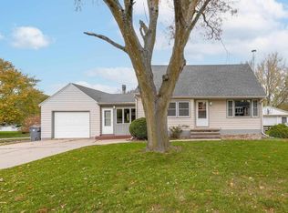 1922 Maynard Ave, Waterloo, IA 50701