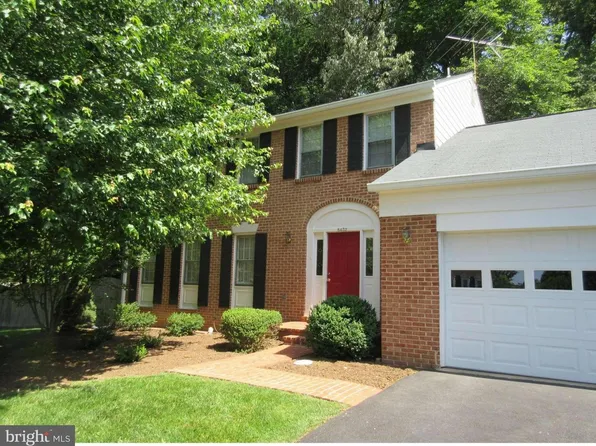 8432 Reflection Ln, Vienna, VA 22182