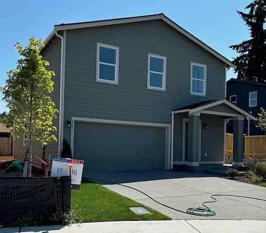4330 SE Woodford Ct — Photo 2