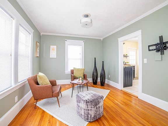 5th image of 110 Beverly Rd