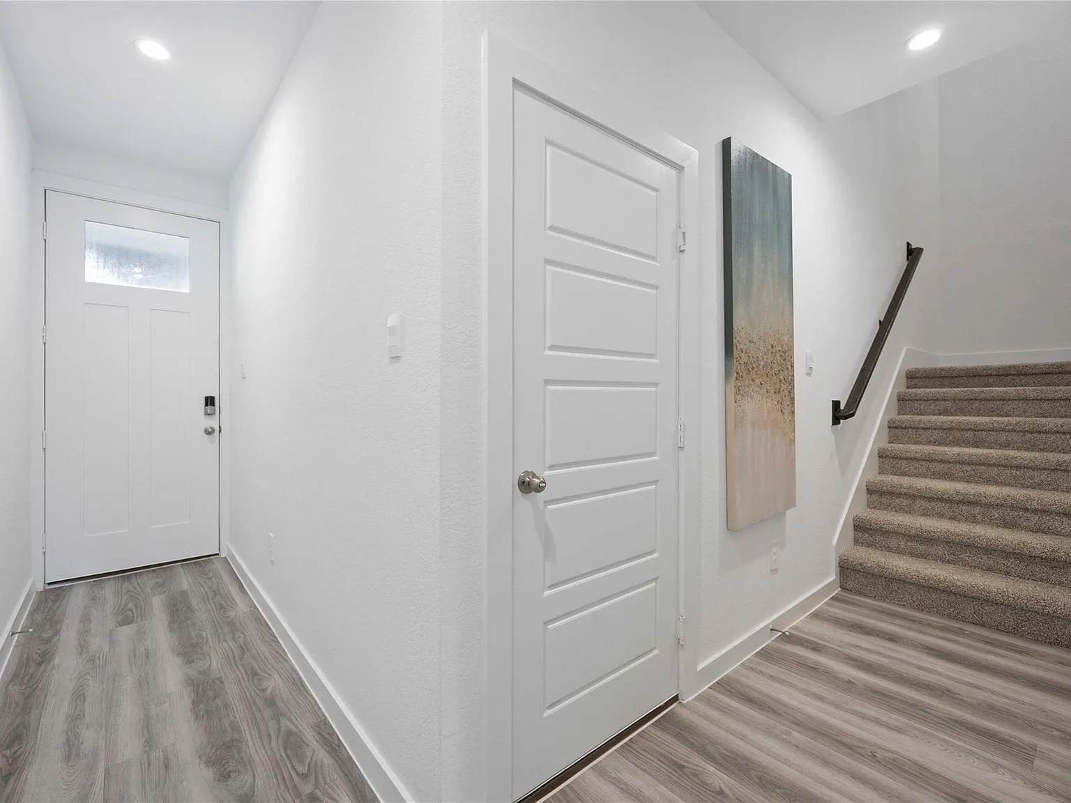 4 bed, 2.5 bath, 2166 sqft, $2,499 — Photo 4