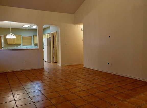 3rd image of 3847 Willie Mays Ln