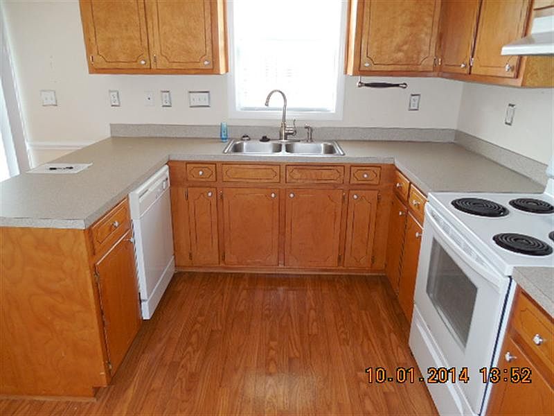 2nd image of 2345 Vineyard Dr APT E5