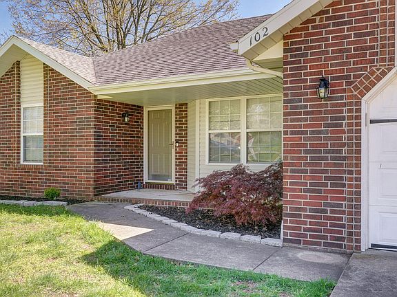 4th image of 102 Fonda Lane