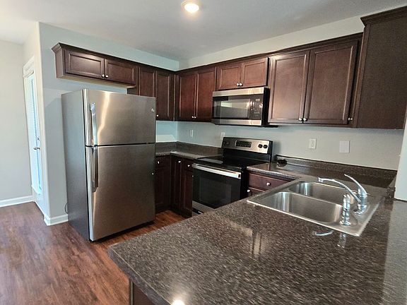 2nd image of 6188 Humphreys Dr