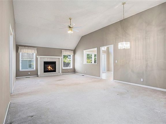 3rd image of 7001 W 157th Ter