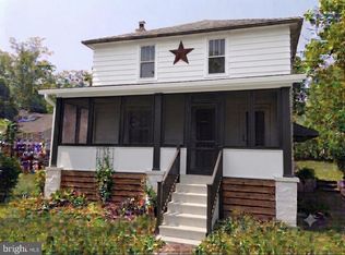 21 Perkiomen Ave, Spring Mount, PA 19478