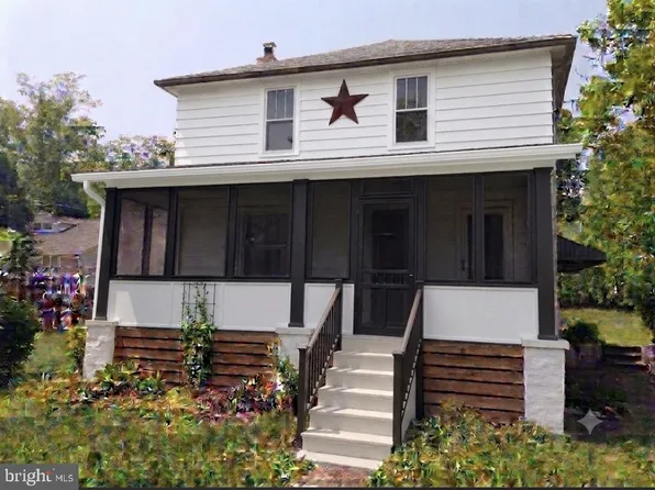 21 Perkiomen Ave, Schwenksville, PA 19473