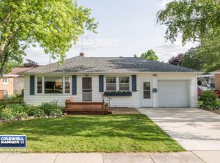 919 E Byrd St, Appleton, WI 54911