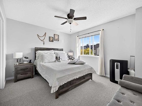 4th image of 121 E Everhollow Hts SW