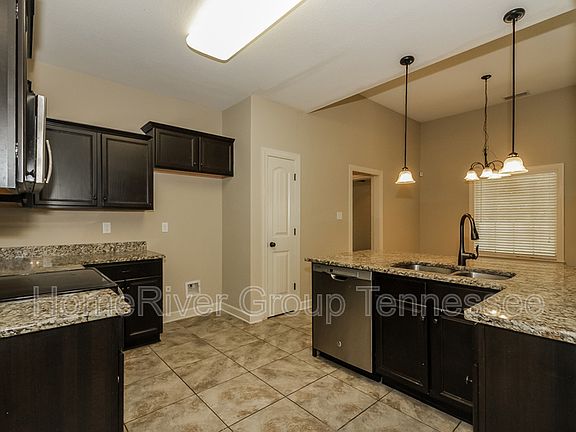 5th image of 5490 Meadowbriar Trl