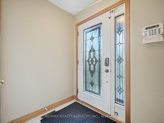 5th image of 172 Morton Way