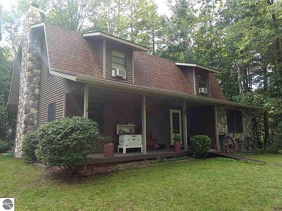 4th image of 5622 N Hammel Beach Rd