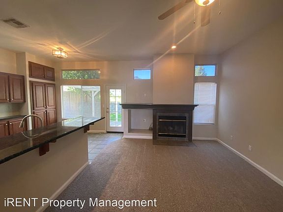 4th image of 5004 Bradford Dr