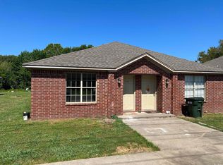 295 S Ash St, Conway, AR 72034