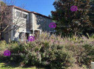 905 Veterans Dr, Martinez, CA 94553