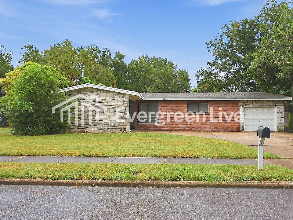 1st image of 2906 Churchill St