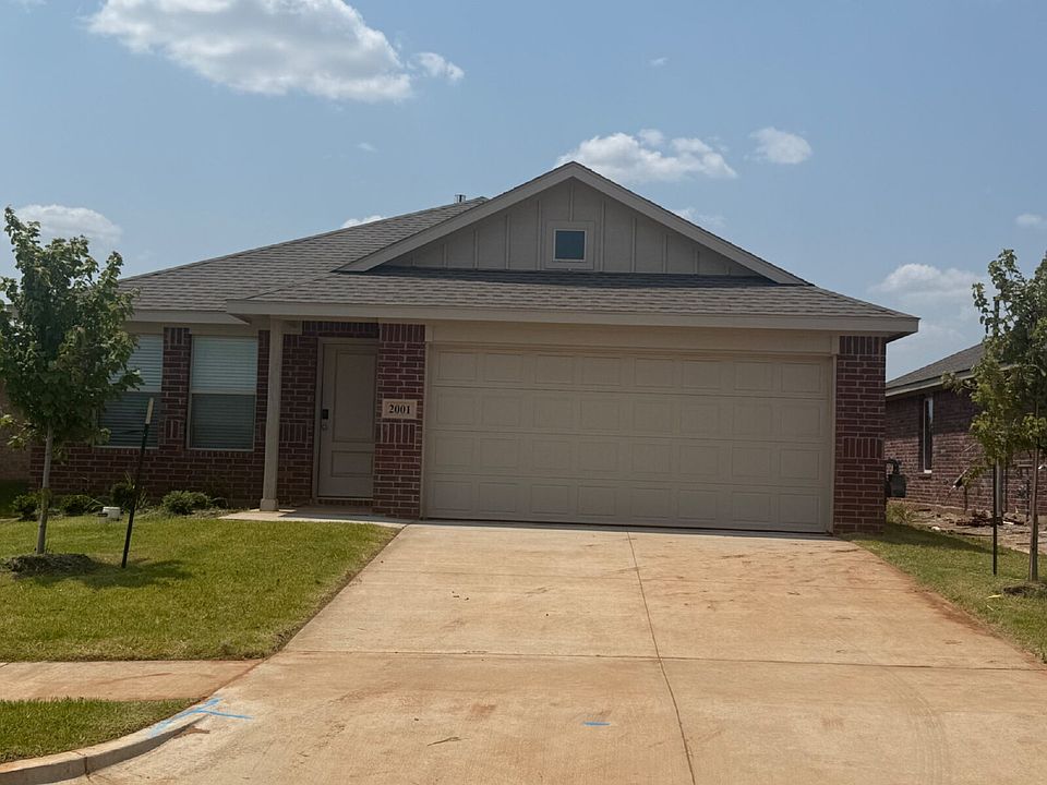 1st image of 2001 Chestnut Oak Ct
