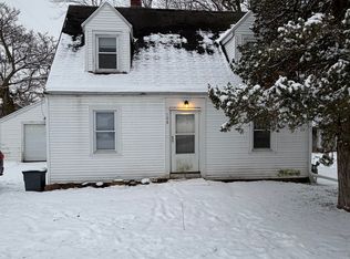 108 Riverview Dr, Creve Coeur, IL