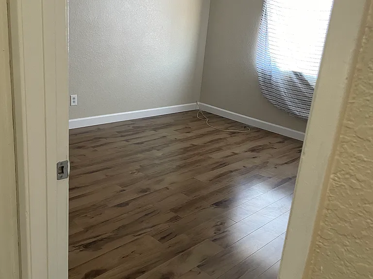 12320 Kiowa Rd #3 — Photo 6