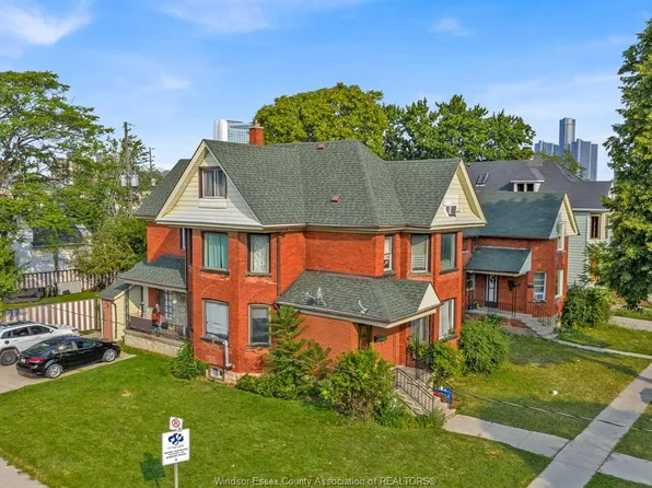 677 Marentette Ave #669, Windsor, ON N9A 1Z3