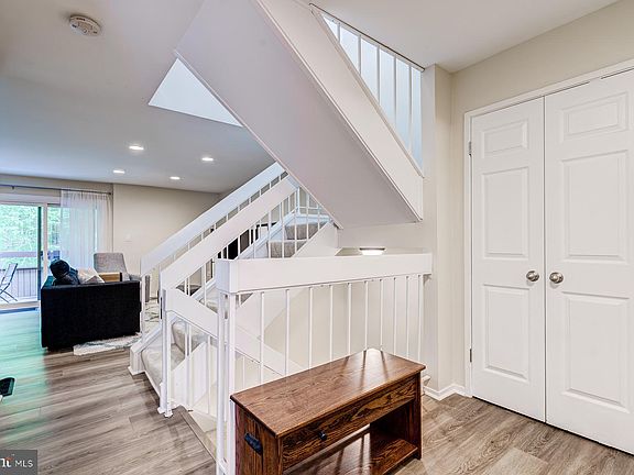 5th image of 3189 Colchester Brook Ln