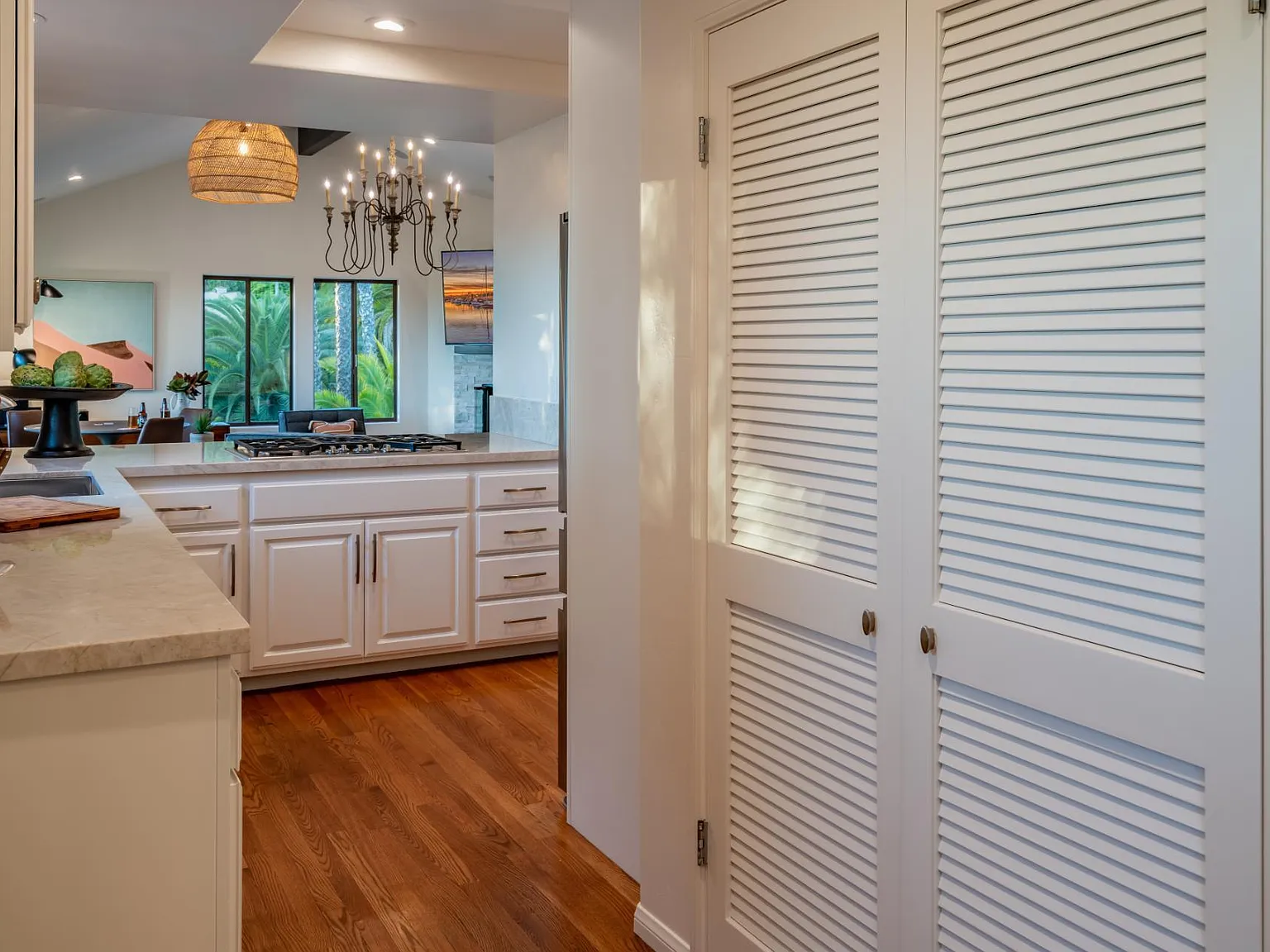 3 bed, 2.5 bath, 2589 sqft, $15,000 — Photo 4