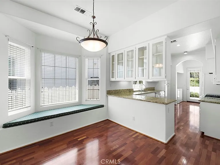 80 Winslow Ln — Photo 8