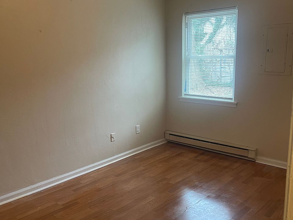 1st image of 629 W 26th St APT 3