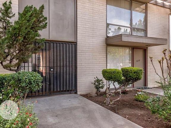 2nd image of 3251 N Van Ness Blvd