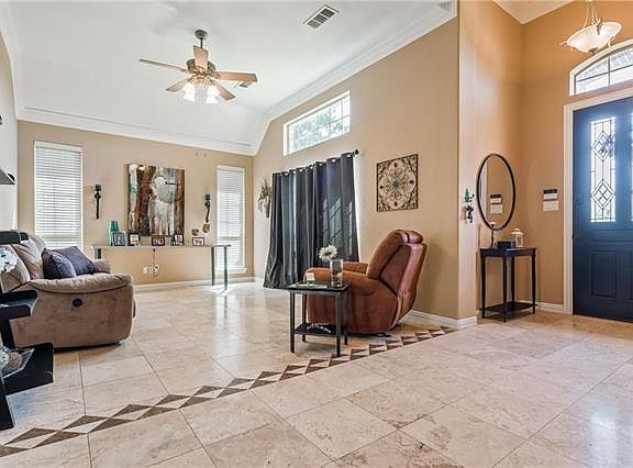 3rd image of 2514 Club Creek Blvd